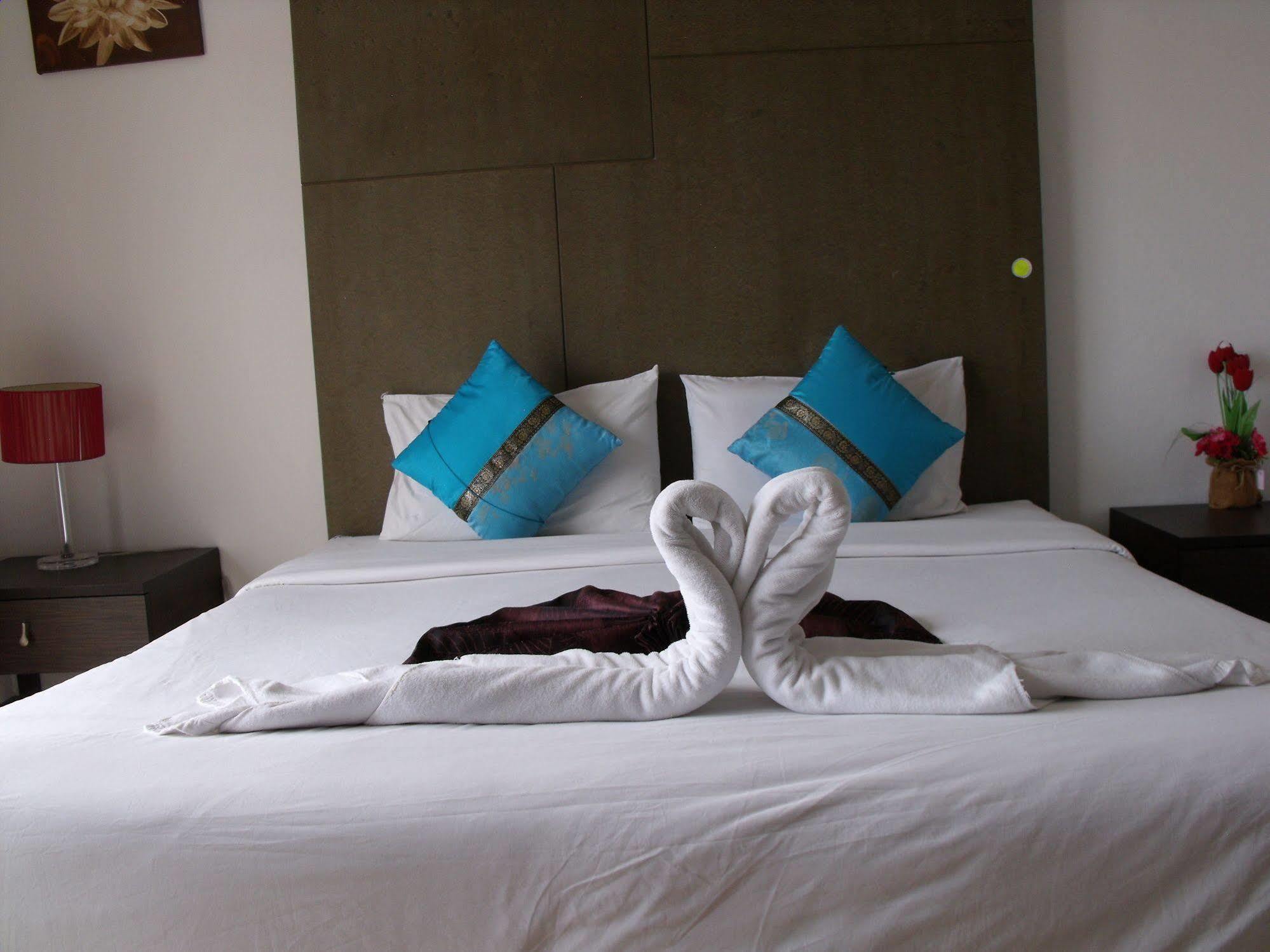Bgw Phuket Hostel Patong Ngoại thất bức ảnh