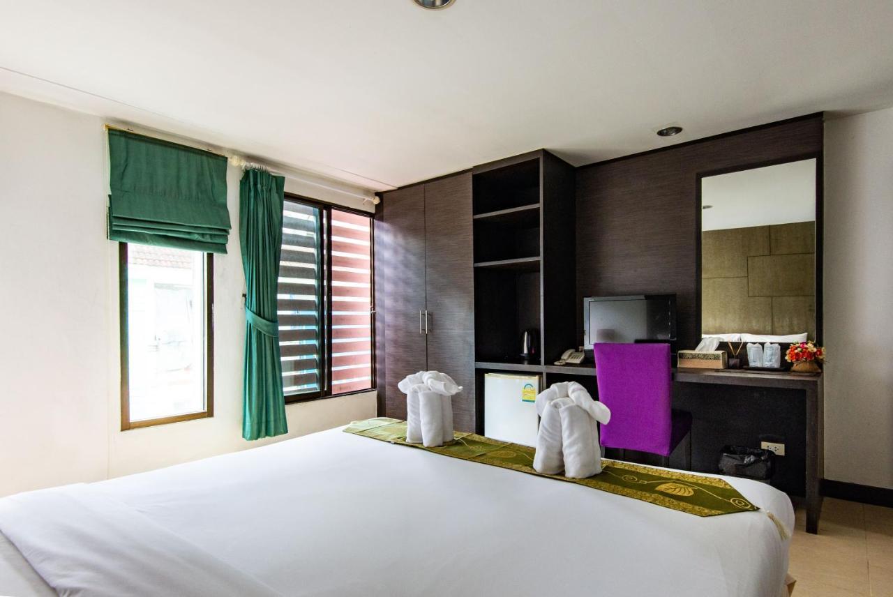Bgw Phuket Hostel Patong Ngoại thất bức ảnh